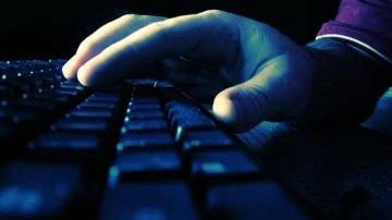 Rusya'ya hakkında siber harp açan Anonymous, Rus genel ağ sitelerini çevrim dışı bıraktı