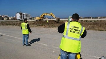 Sakarya Büyükşehir Belediyesi İskenderun'da taşımalık şehir çalışmasına başladı