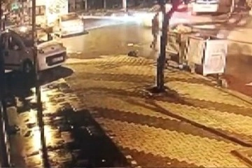 Sancaktepe'de sürücü çarptığı kadına birkaç saniye bakıp kaçtı