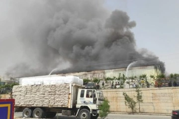 Şanlıurfa'da tekstil fabrikasında yangın!