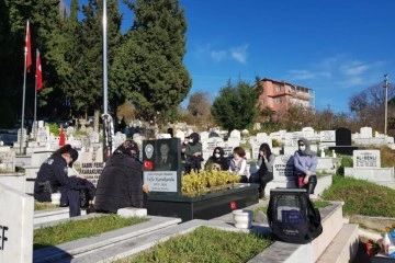 Şehit Emniyet Müdürü Vefa Karakurdu mezarı başında rahmet ve saygıyla anıldı