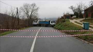 Sırp önder Vucic, Kosova ile huzursuzluğa bozukluk bulunan barikatların kaldırılacağını duyurdu
