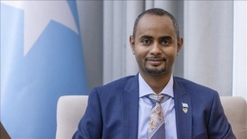 Somali'nin Türkiye mezunu Adalet Bakanı Nur, Savunma Bakanı namına atandı