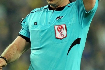 Spor Toto Süper Lig'de 4 maçın hakemleri açıklandı