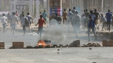 Sudan'da askeri dümen karşıtı gösterilerde ölenlerin sayısı 48’e yükseldi