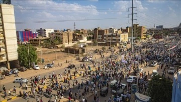 Sudan’daki protestolarda 35 ad yaralandı