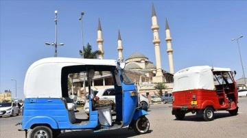 Sudan’ın Asya ve Uzak Doğu kökenli motosiklet taksisi: Rakşa