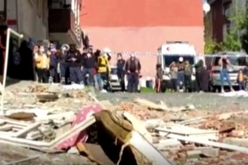 Sultangazi'de patlama: 1 kişi hafif şekilde yaralandı