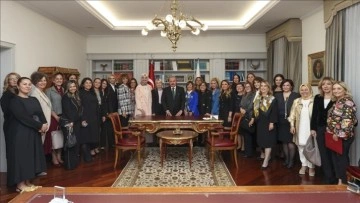TBMM Başkanı Şentop 'Karar Mekanizmalarındaki Kadın Liderler'e ihsanıhümayun verdi