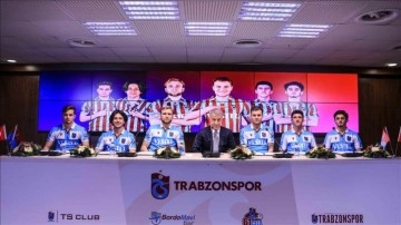 Trabzonspor, 6 futbolcuyla anlaşma imzaladı