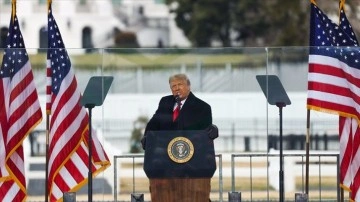 Trump Kongre baskını olurken 2,5 sayaç süresince Beyaz Saray'daki kemirmek odasında monitör izlemi