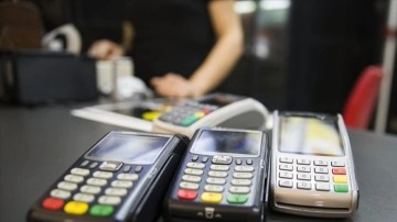 Tüketiciler fiziki alışverişlerde nakit, internette itimat kartı ödemesini yeğleme etti