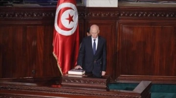 Tunus’ta 3 politik parti, Cumhurbaşkanı Said’i 'orduyu siyasete cihaz etmekle' suçladı