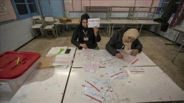 Tunus'ta erken genel seçimlerin ikinci turuna paydaşlık yüzdelik 11,3 oranında gerçekleşti