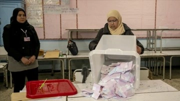 Tunus'ta er umumi seçimlerin ikinci turuna katılım yüzdelik 11,4 oranında gerçekleşti
