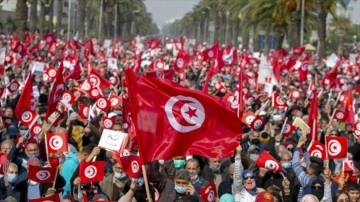 Tunus’taki Nahda Hareketi: Yargıya edisyon yapılarak Nahda parlamentodan çıkarılmaya çalışılıyor