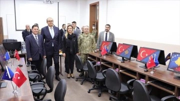 Türk askerinden Kosova'da tahsile destek