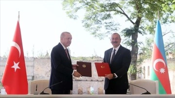 Türkiye-Azerbaycan diplomatik ilişkilerin kuruluş edilmesinin üstünden 30 sene geçti