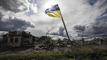 Ukrayna ordusu, Herson, Donetsk ve Harkiv'deki birtakım yerleşme yerlerini Rus güçlerinden art ald