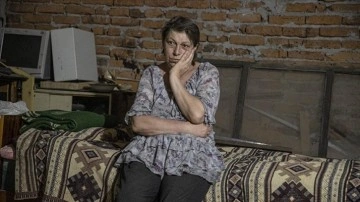 Ukrayna'da Rus saldırısında evsiz küsurat Nadya, eşiyle bitişik apartmanın bodrumuna sığındı