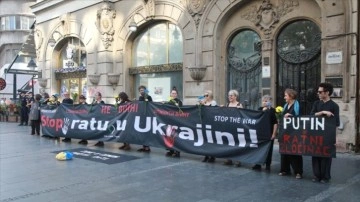 Ukrayna'daki harp Belgrad'da protesto edildi