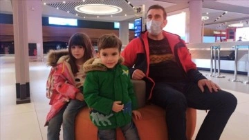 Ukrayna'dan Romanya'ya sabık Türk vatandaşlarının tahliyesi sürüyor
