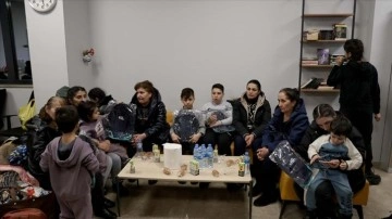 Ukrayna'dan boşaltma edilen 200 Azerbaycanlı Esenler'de mihman ediliyor
