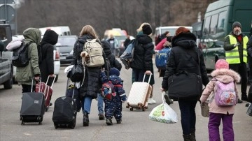 Ukraynalılar, Polonya'ya devredilmek düşüncesince Hrebenne Sınır Kapısı’nda çokluk oluşturdu