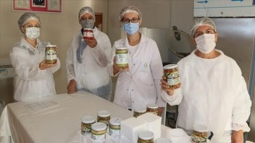 Urlalı hanımlar dernekevi ürünler ile Orta Doğu pazarına önce adımı attı