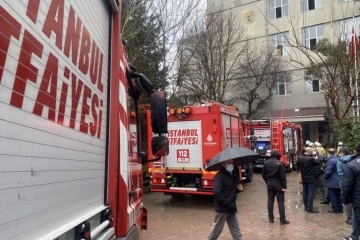 Üsküdar'da Marmara Üniversitesi’nde yangın paniği