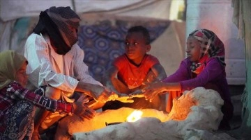 Yemen'de çatışmaların merkezi durumuna mevrut Marib şişman müşterek insanca dram oyunluk oluyor