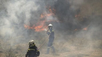 Yunanistan'da orman yangınları arama dibine alınamıyor