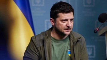 Zelenskiy müşterek günde 60 bini fazla Ukraynalının sakıncasız yerlere boşaltma edildiğini açıkladı